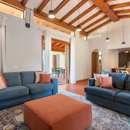 Selva Villa